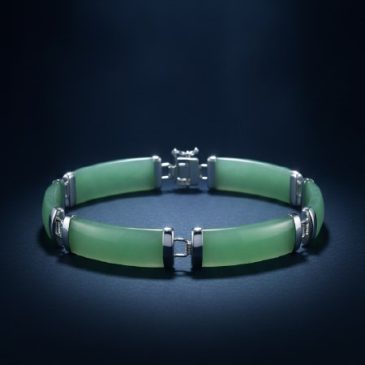 Discover the Elegant Jade and Silver Bracelet, a symbol of timeless beauty & sophistication. 🌸 Crafted with precision, its lumi…
